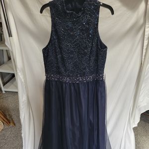 Jessica Howard Midnight Blue Lace Wedding Dress
